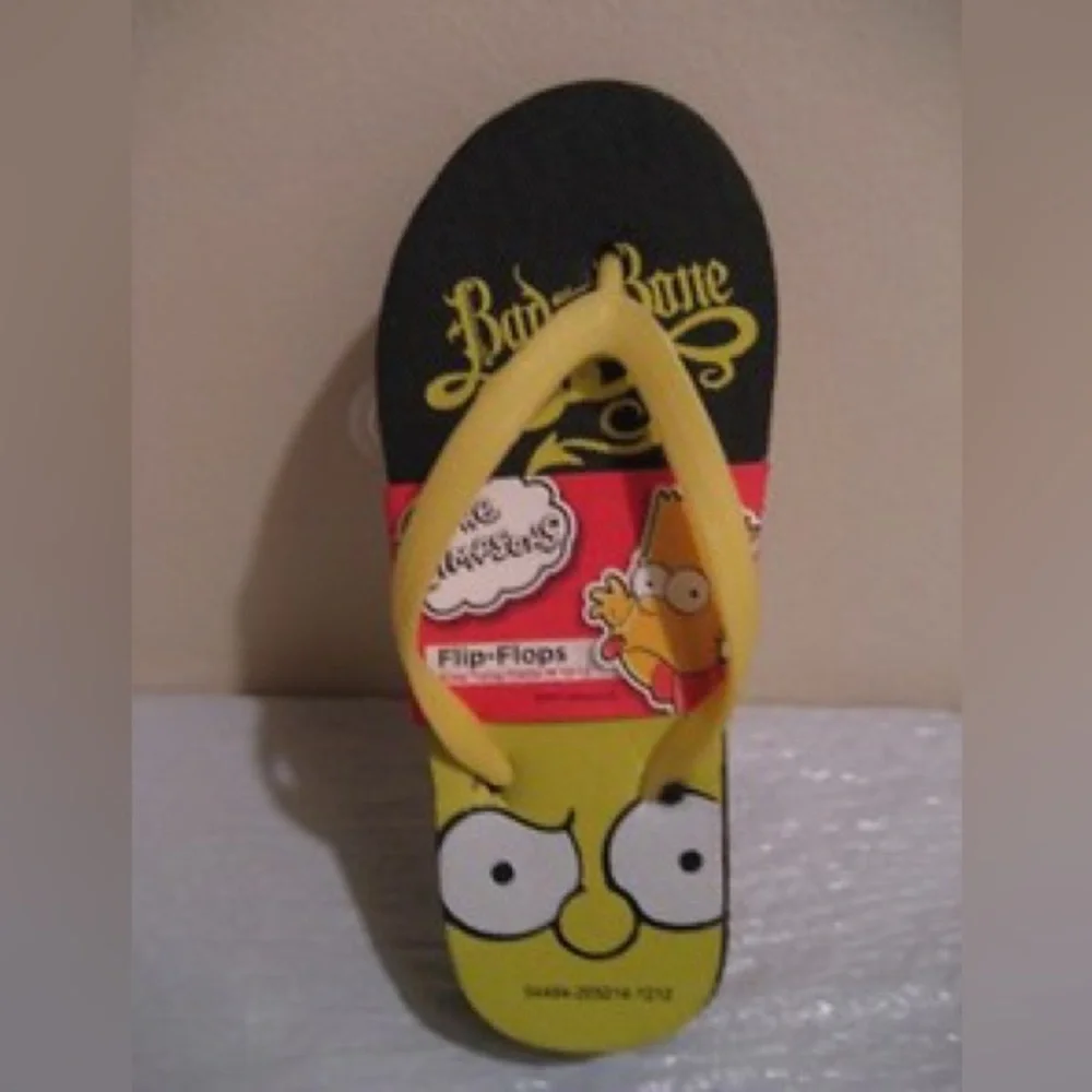 THE SIMPSONS boys flip flops (sandals) size m 12-13 new with tags